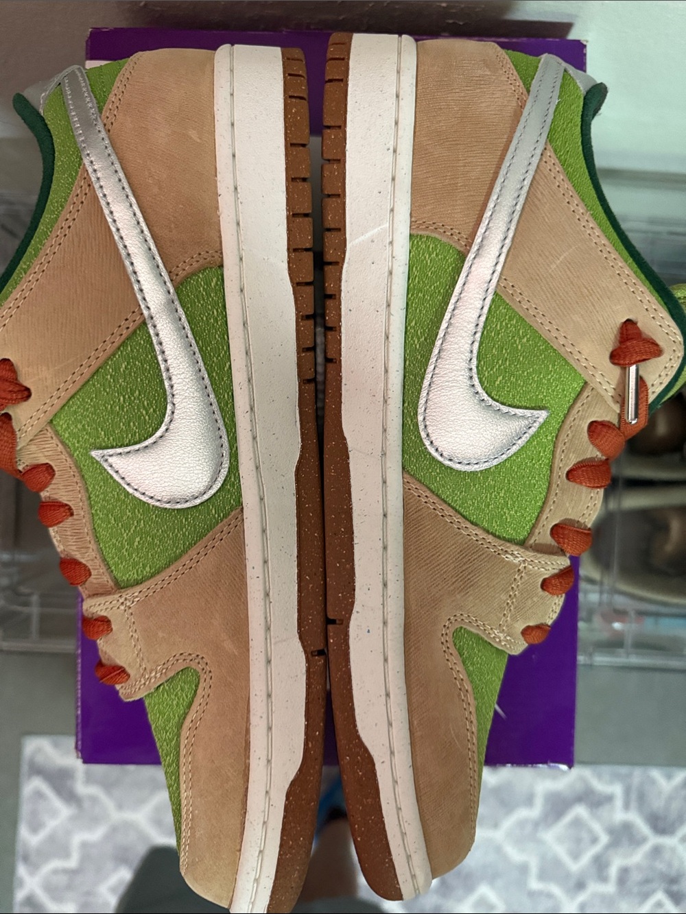 Nike SB Dunk Low Pro WC Escargot - Picture 2 of 6